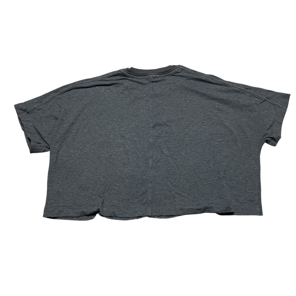 Lululemon Athletics Crop Top Front Pocket Charcoal Gray Activewear Size L - Picture 2 of 5